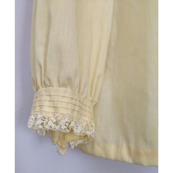 Vintage 70's 80's Pleated Lacey Button Up Blouse - Picture 2 of 6